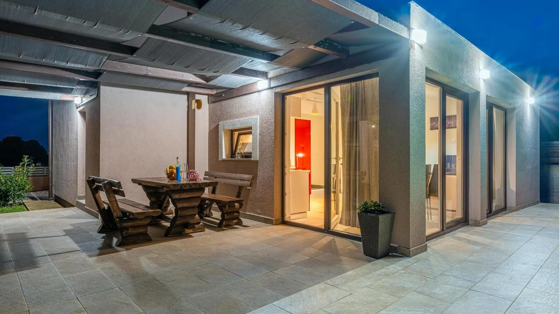 Вилла Bobo Family House With Pool Воднян Хорватия